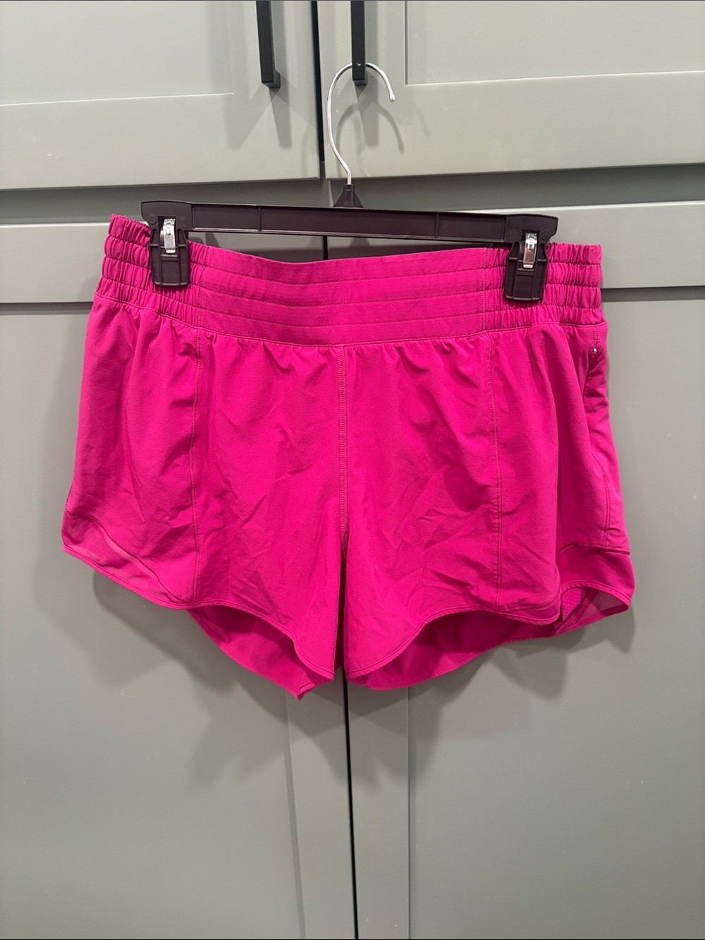 Lulu lemon hotty hot shorts 4 in